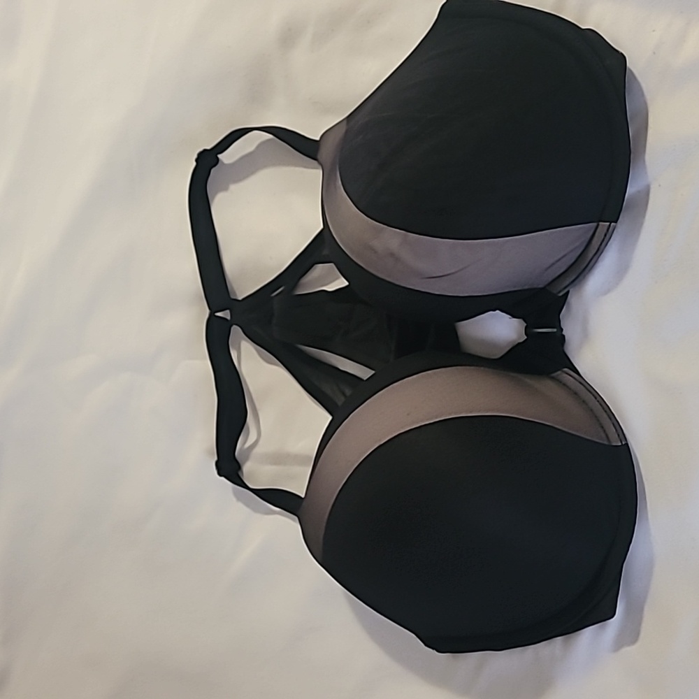 Victoria's secret bra 36DD